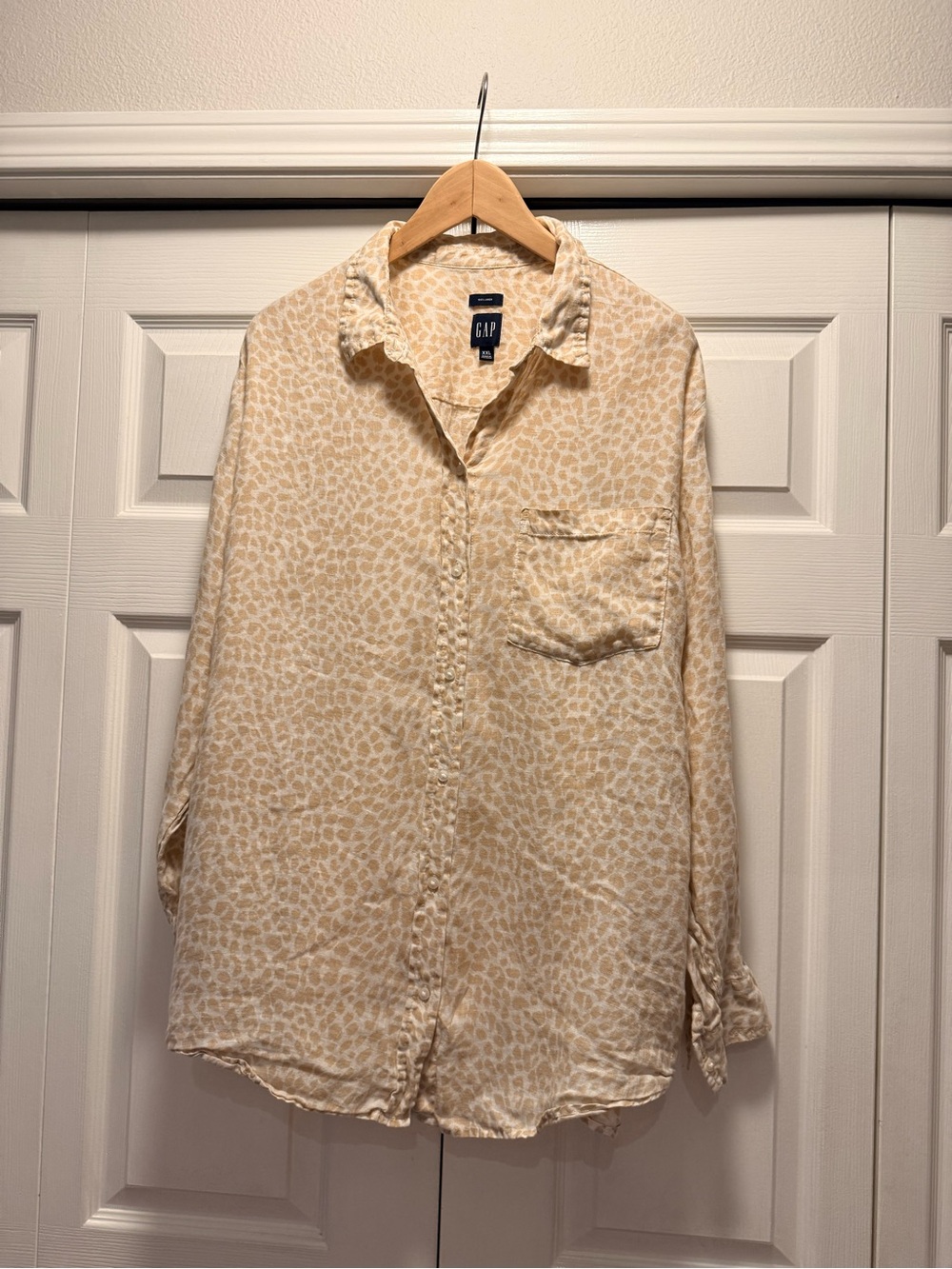 GAP Beige Animal Print Button-Up Shirt Linen